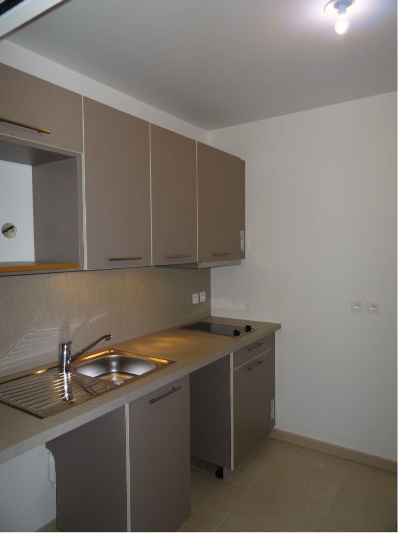 ISSY LES MOULINEAUX - Studio de 36m2 loué VIDE