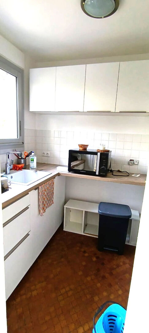 Photo PARIS 15ème, Studio de 26m² avec balcon de 2,50m² image 3/5