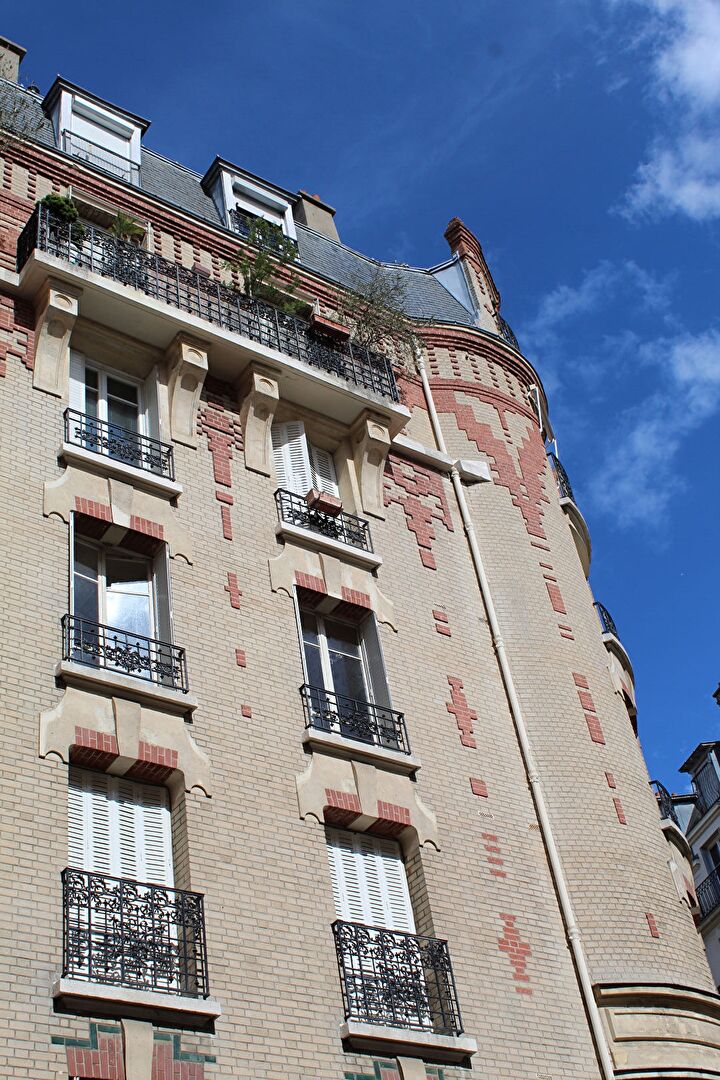 Appartement familial 3 pièces 55 m² 75015 Paris :