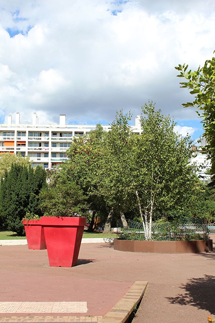 Appartement familial 3 pièces 55 m² 75015 Paris :