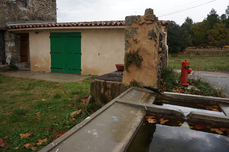 Photo Appartement dans un maisonnette indépendante à louer à CHATEAUVERT - Type 2 image 3/6