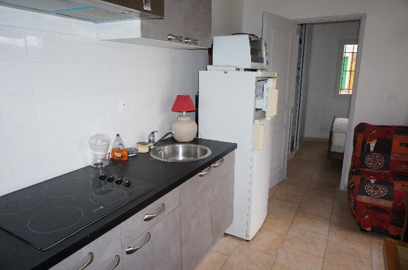 Photo Appartement dans un maisonnette indépendante à louer à CHATEAUVERT - Type 2 image 5/6