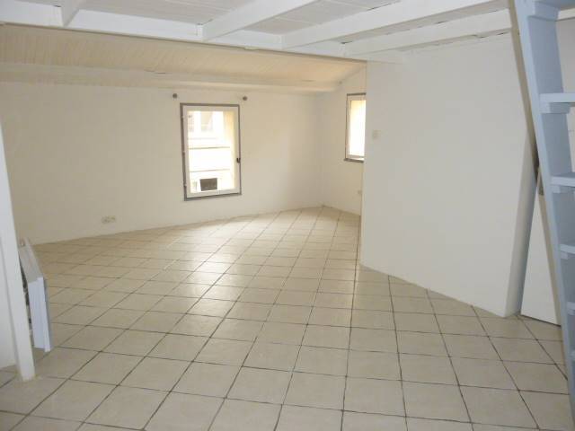 Vente Appartement de 1 pièces 27 m² - HYERES 83400 | IMOGROUP HYERES - IMOGROUP photo2