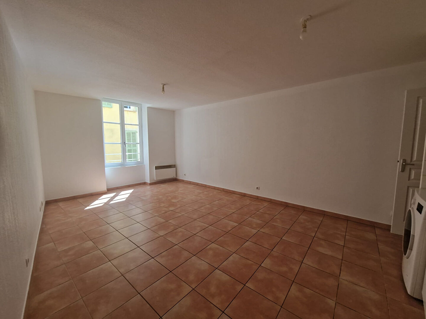 Vente Appartement de 2 pièces 48 m² - HYERES 83400 | IMOGROUP HYERES - IMOGROUP photo1