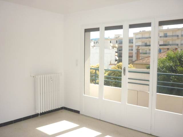 Vente Appartement de 1 pièces 28 m² - HYERES 83400 | IMOGROUP HYERES - IMOGROUP photo3