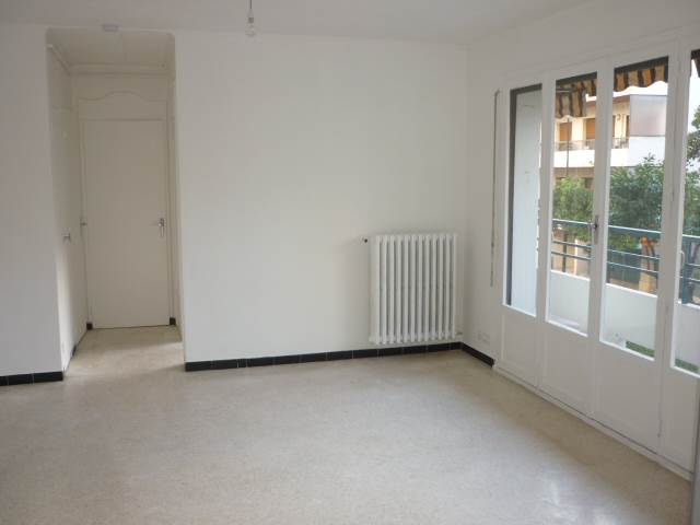 Vente Appartement de 2 pièces 42 m² - HYERES 83400 | IMOGROUP HYERES - IMOGROUP photo1