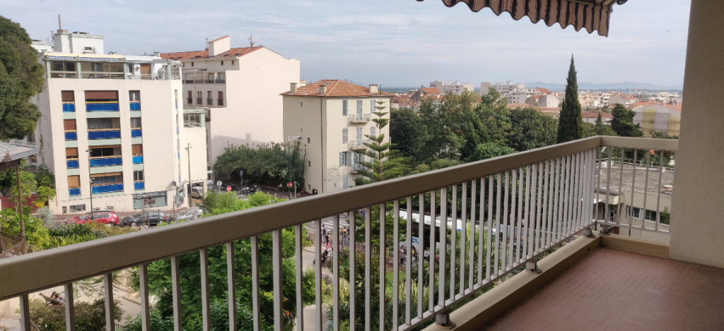 Vente Appartement de 4 pièces 98 m² - HYERES 83400 | IMOGROUP HYERES - IMOGROUP photo1