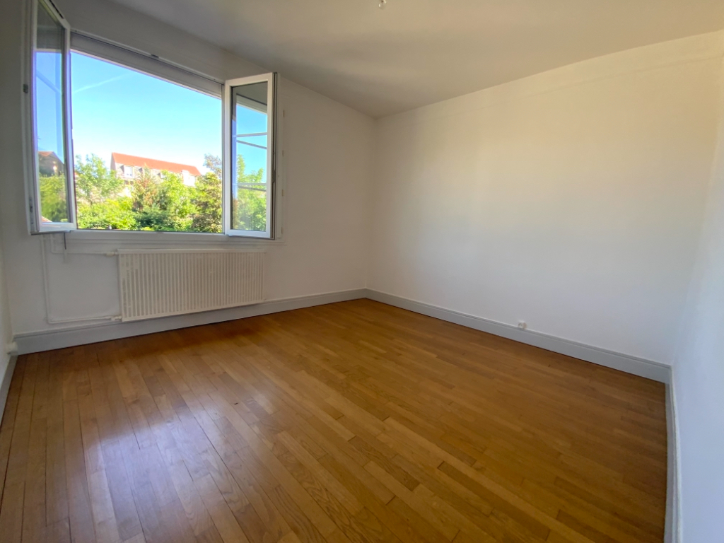 Photo Appartement T4  dans immeuble calme- 94 m² image 4/5