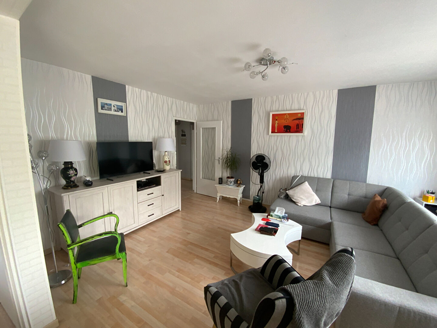 LE CREUSOT, résidence avec ascenseur - Appartement de 74 m² hab. (2 chambres)