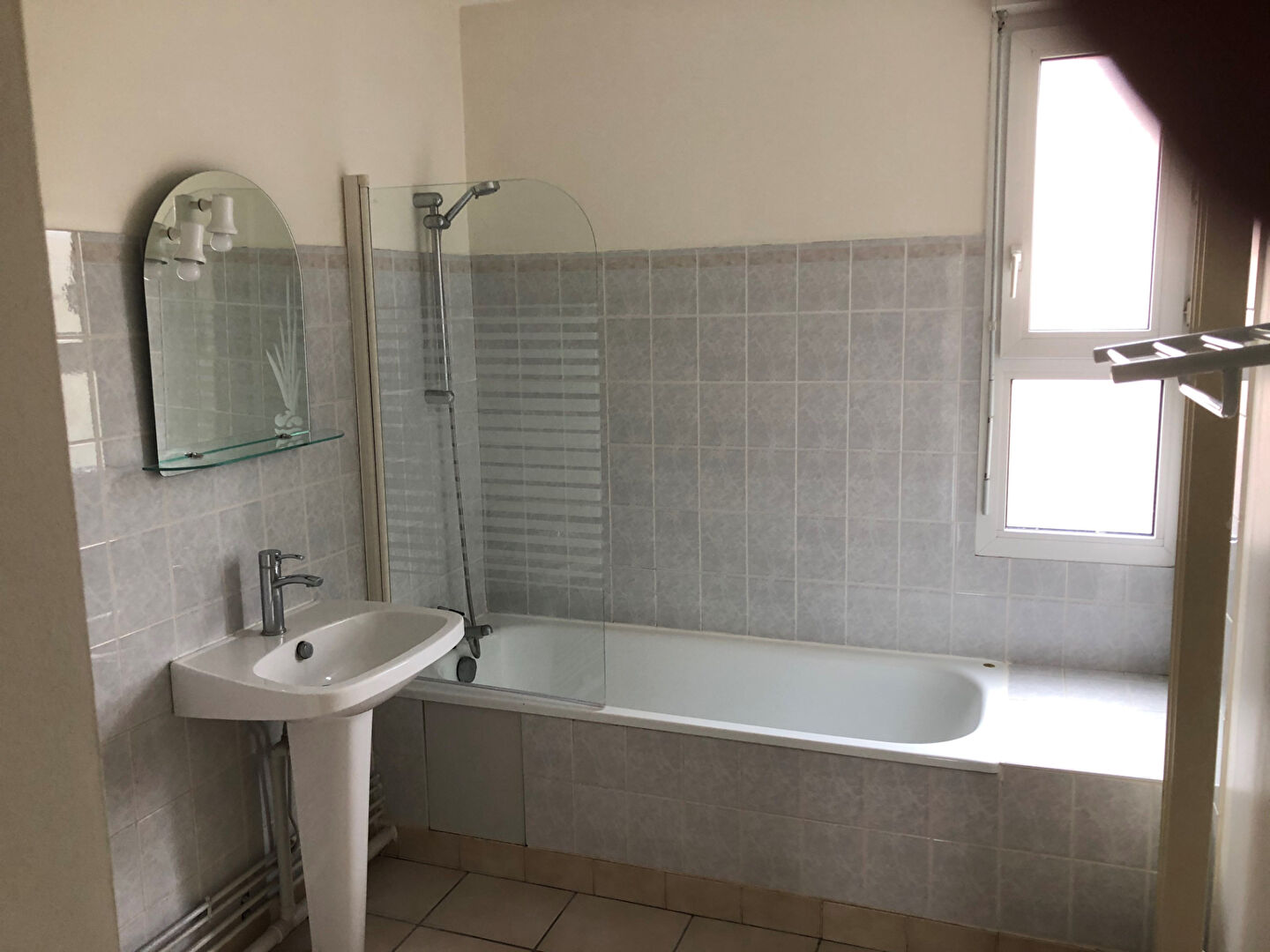 Photo APPARTEMENT T3  - CENTRE VILLE - disponible fin - Novembre image 3/6