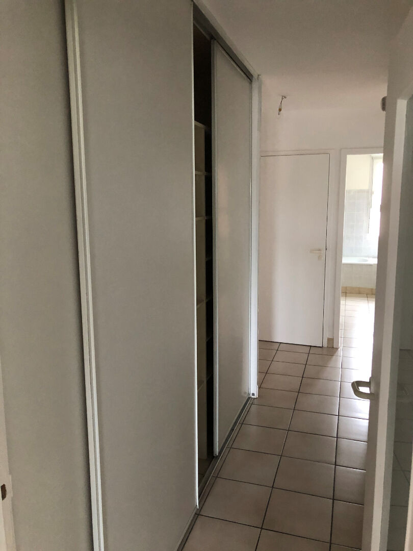 Photo APPARTEMENT T3  - CENTRE VILLE - disponible fin - Novembre image 5/6