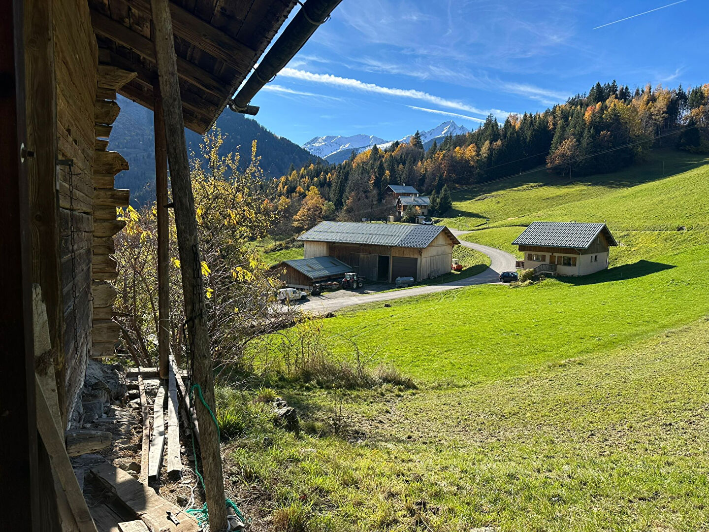 Photo Ancienne grange typique Beaufortaine image 3/6