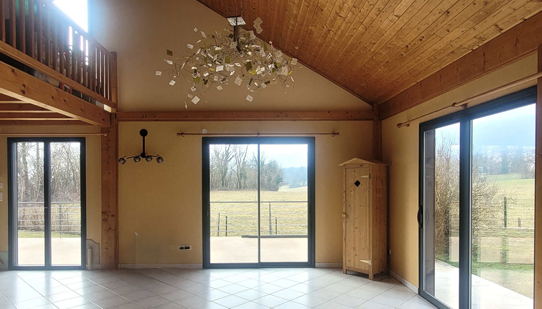 Photo Maison Valserhone 124 m2 annexe de 58m2 terrain de 1493m2 image 2/6