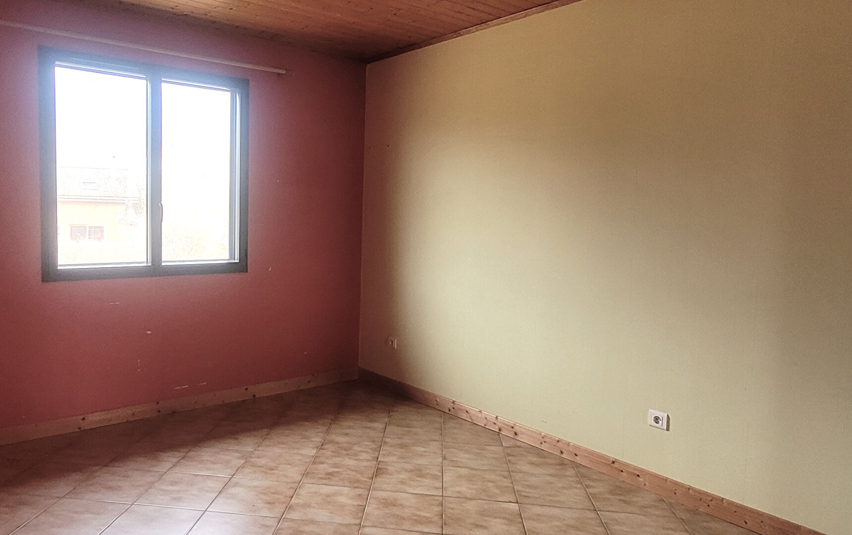 Photo Maison Valserhone 124 m2 annexe de 58m2 terrain de 1493m2 image 6/6