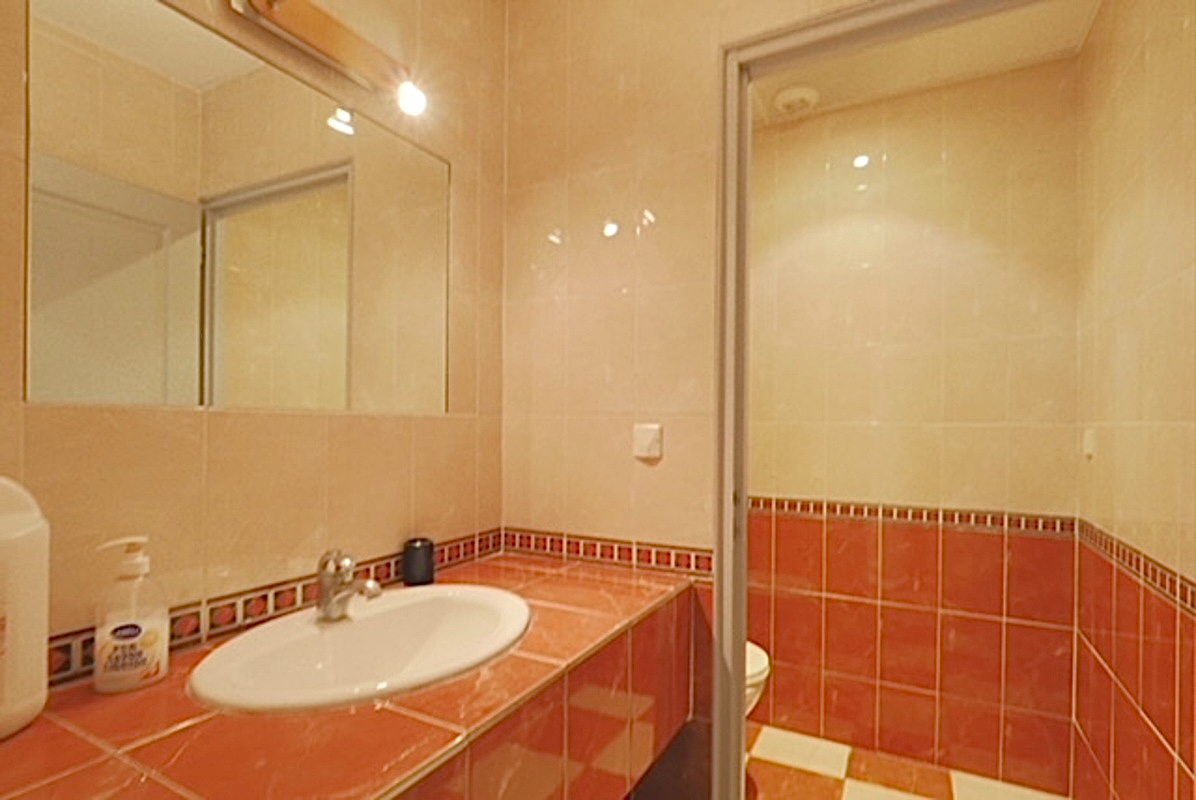 Photo Bureaux Arbent 400 m2 image 6/6