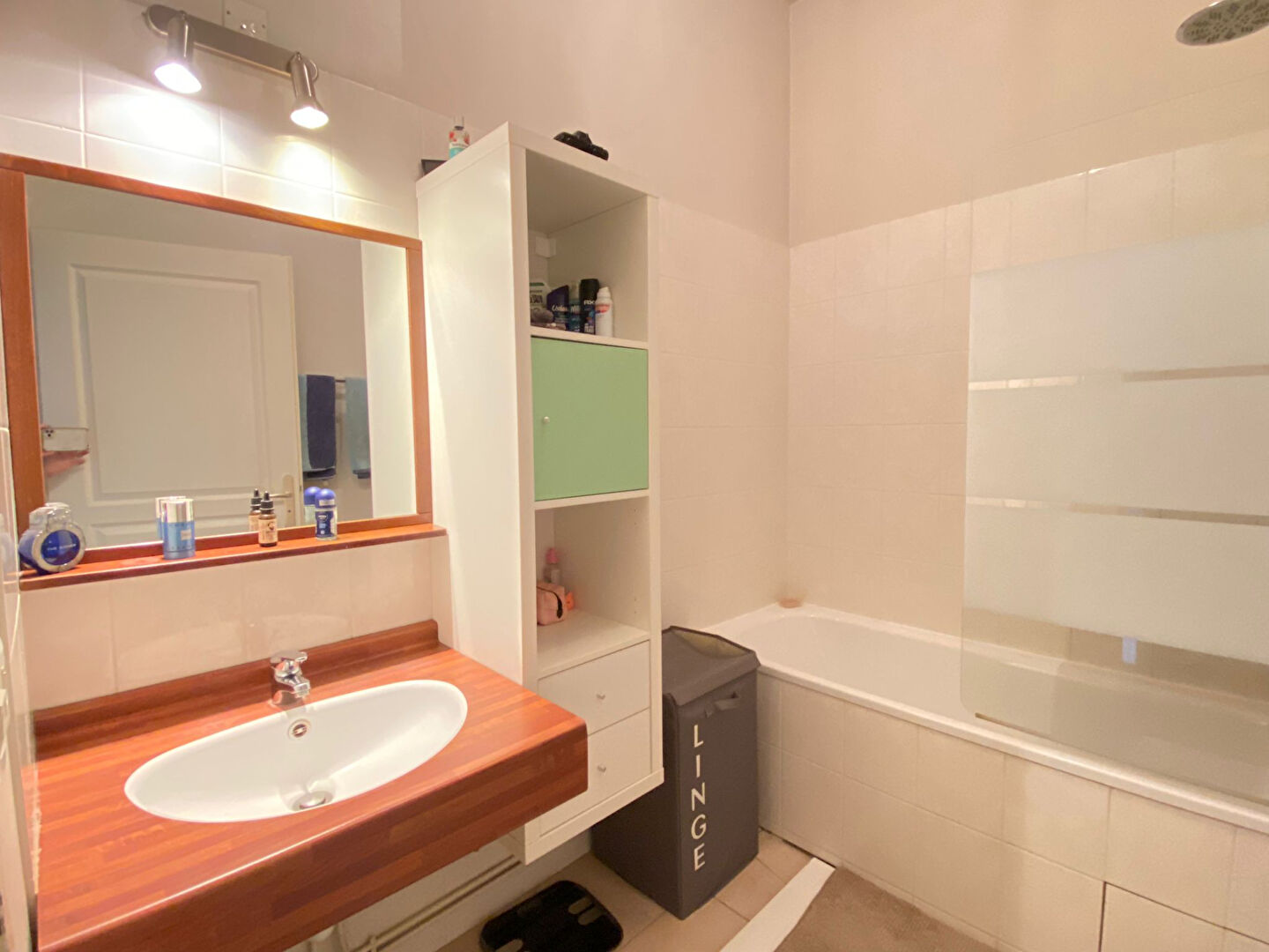 Photo Appartement duplex lumineux de 3 chambres avec ascenseur et parking à Nantua image 3/4