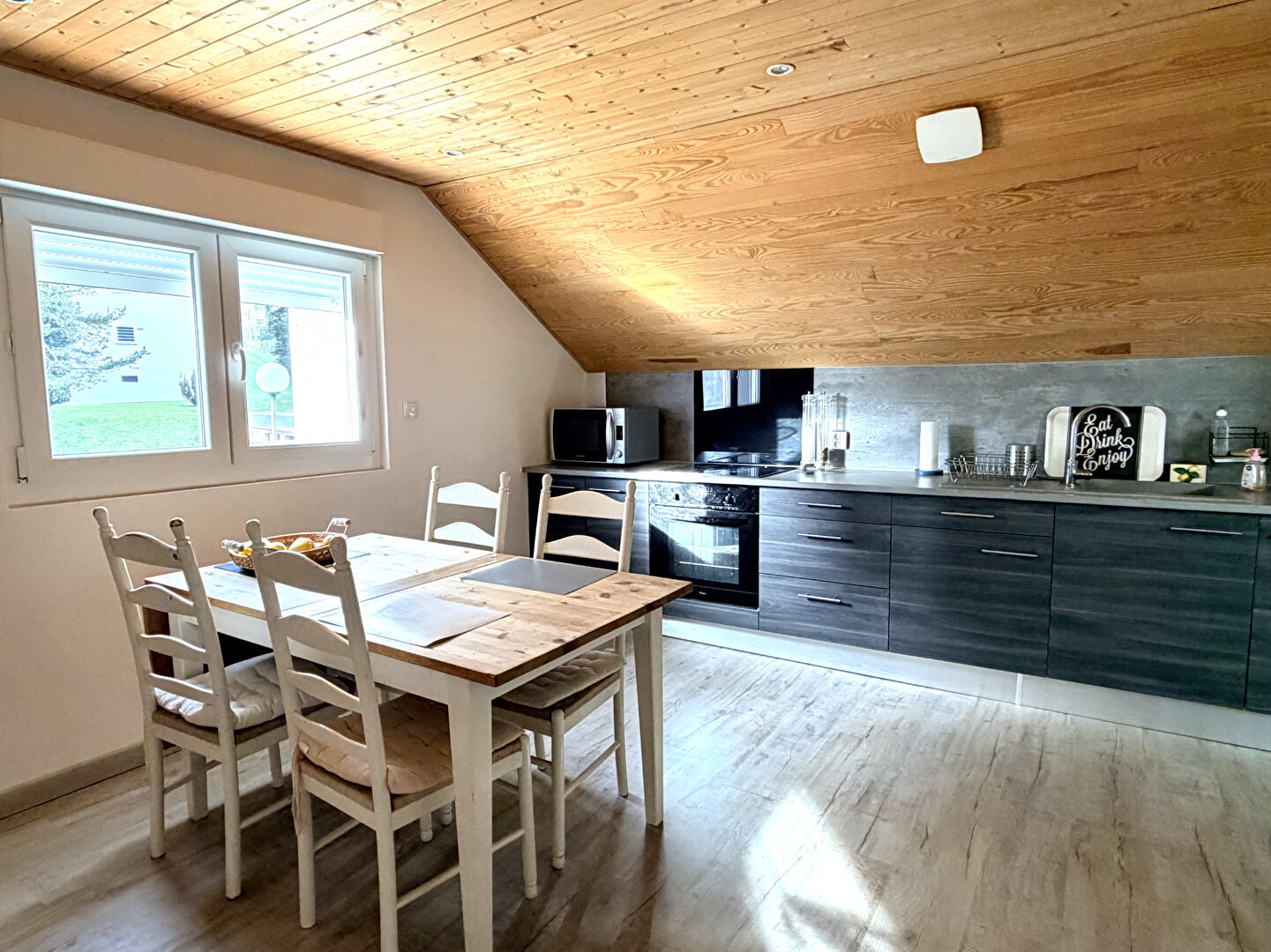 Appartement  meublé Valserhone 2 pièce(s)  44m2