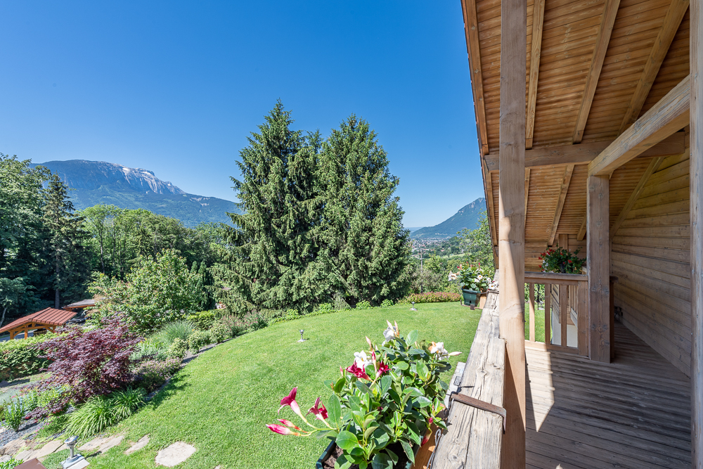 Vente Maison de 7 pièces 210 m² - CHATILLON SUR CLUSES 74300 | IMOGROUP DOUVAINE - IMOGROUP photo2