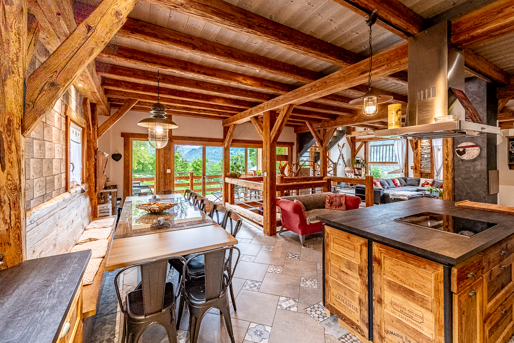 Vente Maison de 7 pièces 270 m² - SAMOENS 74340 | IMOGROUP DOUVAINE - IMOGROUP photo2