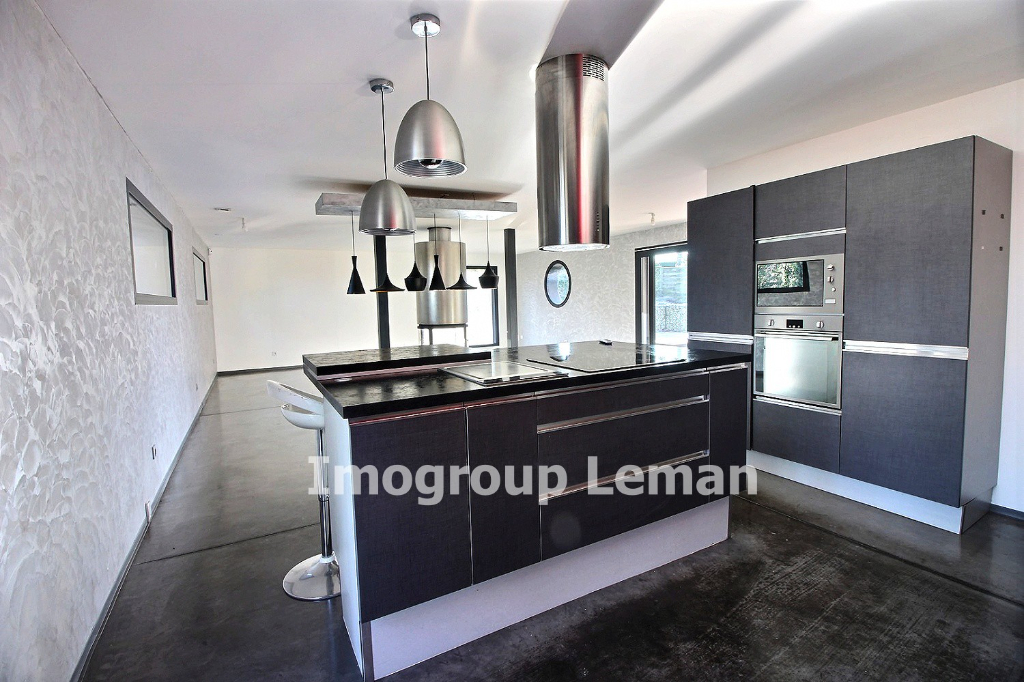 Vente Maison de 7 pièces 243 m² - CHENS SUR LEMAN 74140 | IMOGROUP DOUVAINE - IMOGROUP photo5