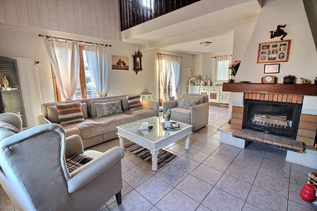 Vente Maison de 8 pièces 147 m² - DOUVAINE 74140 | IMOGROUP DOUVAINE - IMOGROUP photo2
