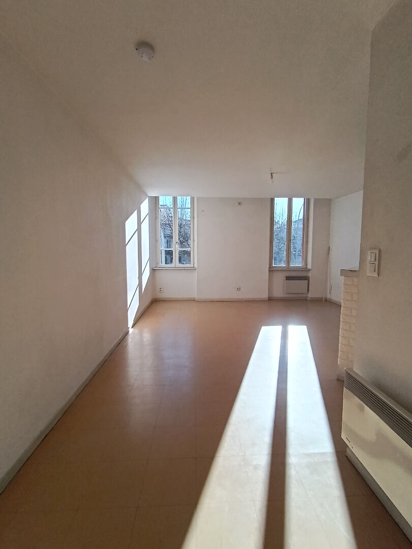 Photo Studio 33 m² au 1er étage image 3/5