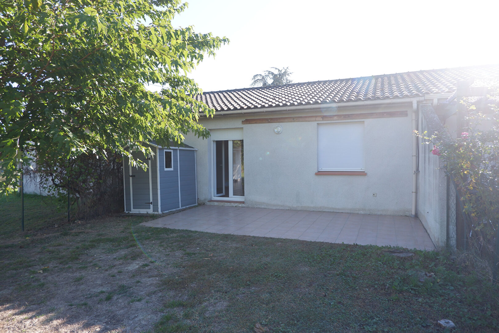 Maison T5 de 102 m² avec garage et terrain clos. Saint Sulpice