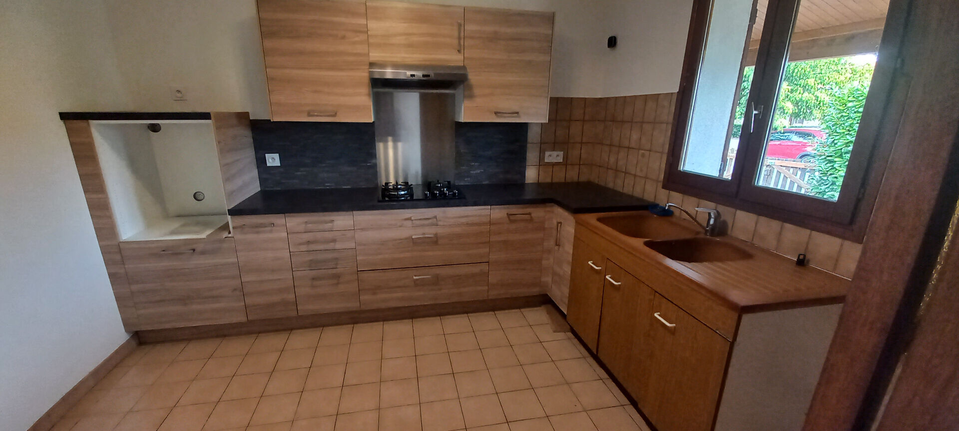 Maison T4 de 80 m² de plain pied avec jardin et garage