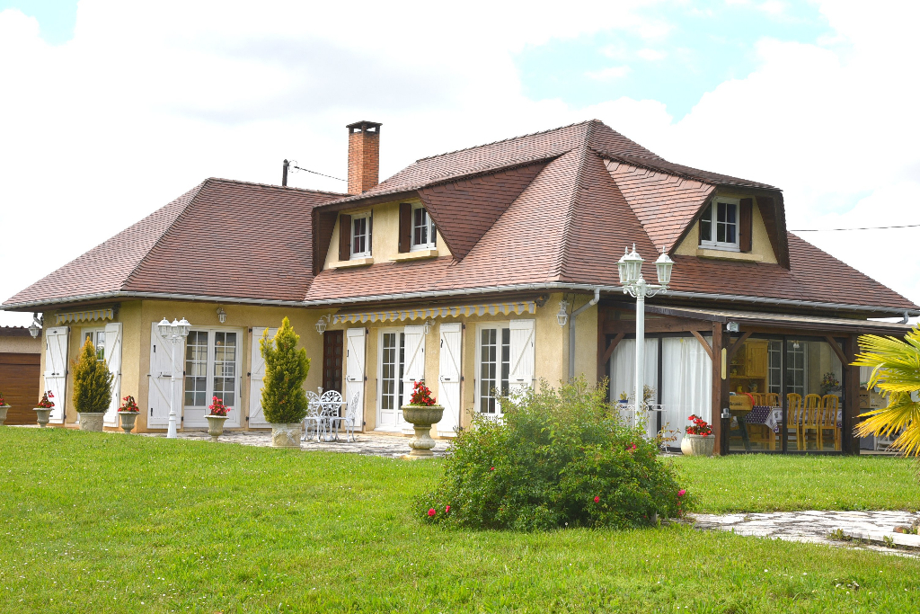 Vente Maison de 6 pièces 200 m² - RABASTENS 81800 | IMOGROUP ST SULPICE - IMOGROUP photo1