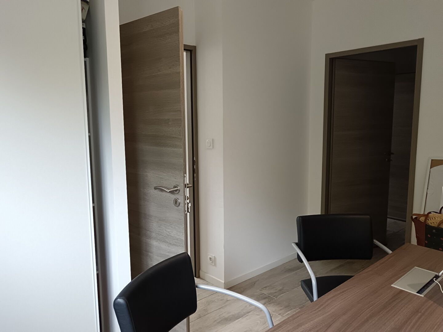 Photo Local professionnel centre Saint Sulpice image 6/6