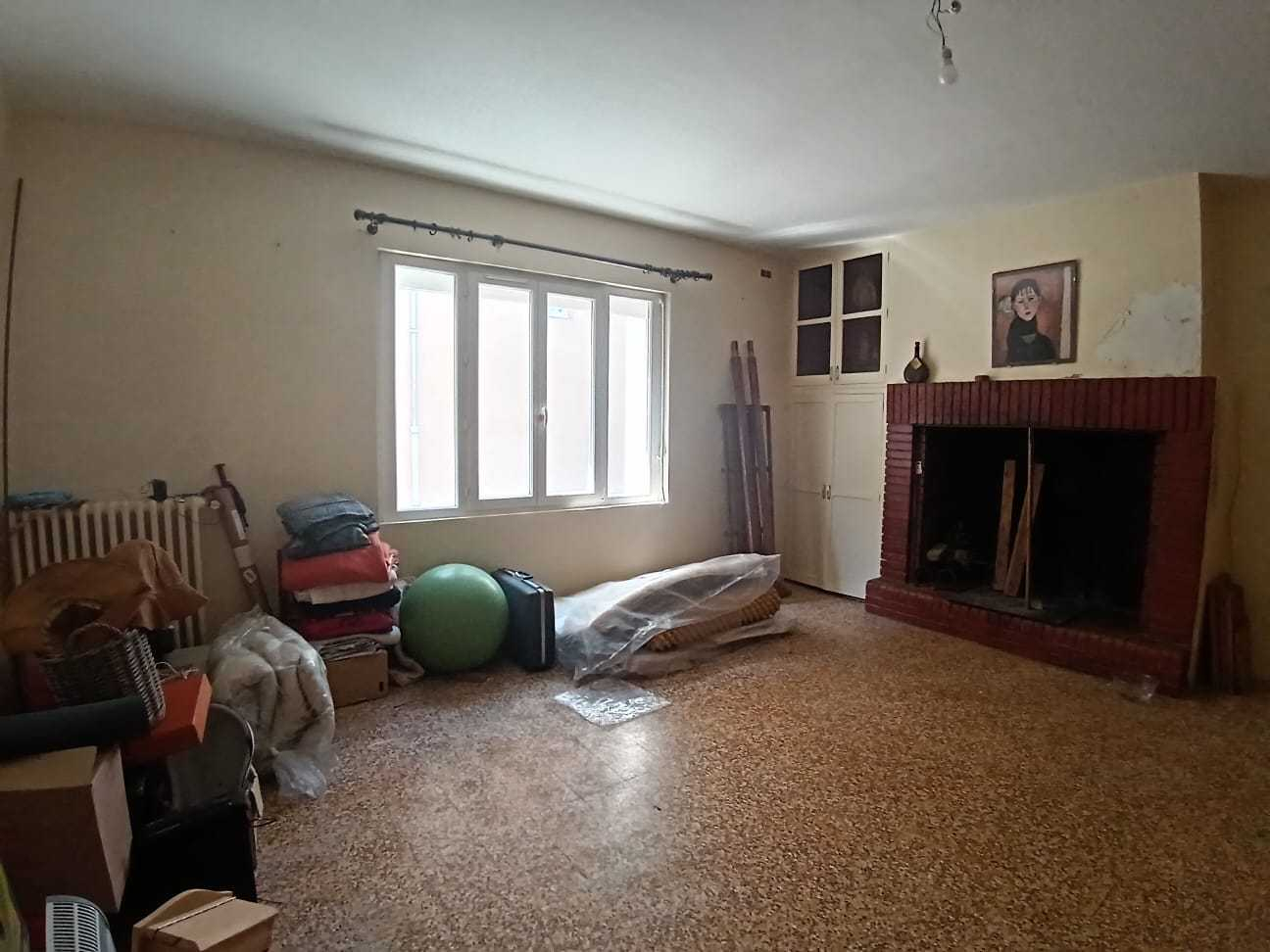 Photo SAINT SULPICE- Spacieuse maison de ville de 145m² à rénover image 4/6