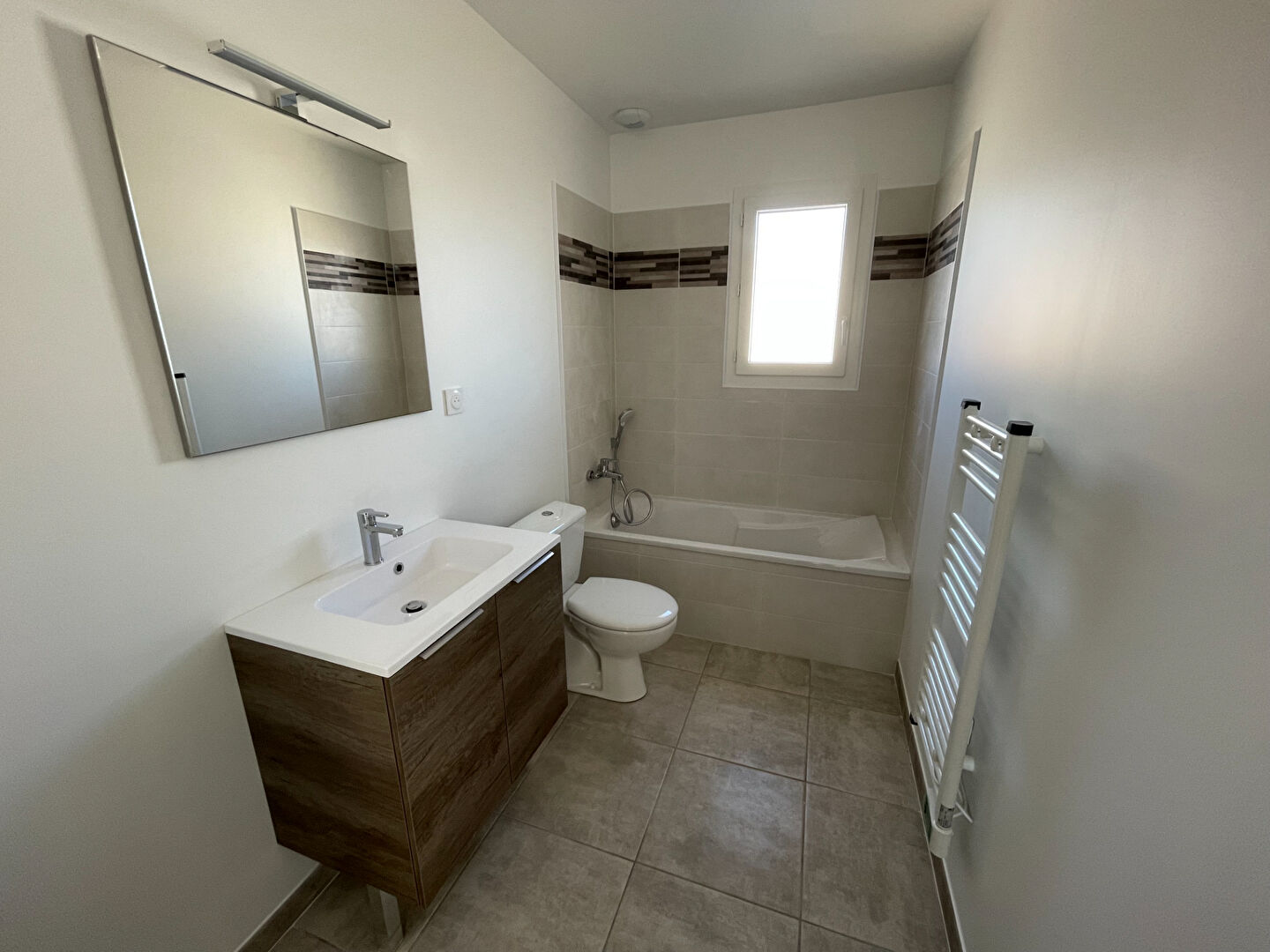 Photo Saint Sulpice - Maison T4 - 83 m² image 4/6