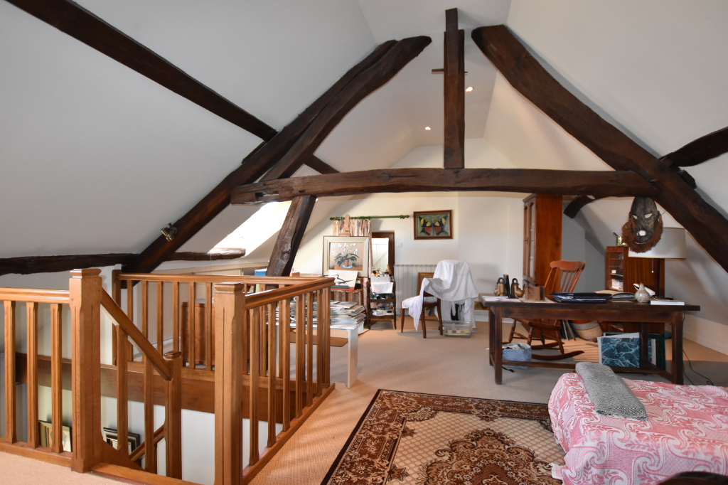 Vente Maison de 6 pièces 140 m² - JALIGNY SUR BESBRE 03220 | IMOGROUP LAPALISSE - IMOGROUP photo5