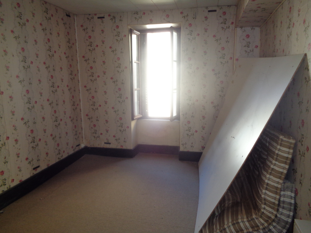 Vente Maison de 7 pièces 80 m² - JALIGNY SUR BESBRE 03220 | IMOGROUP LAPALISSE - IMOGROUP photo8