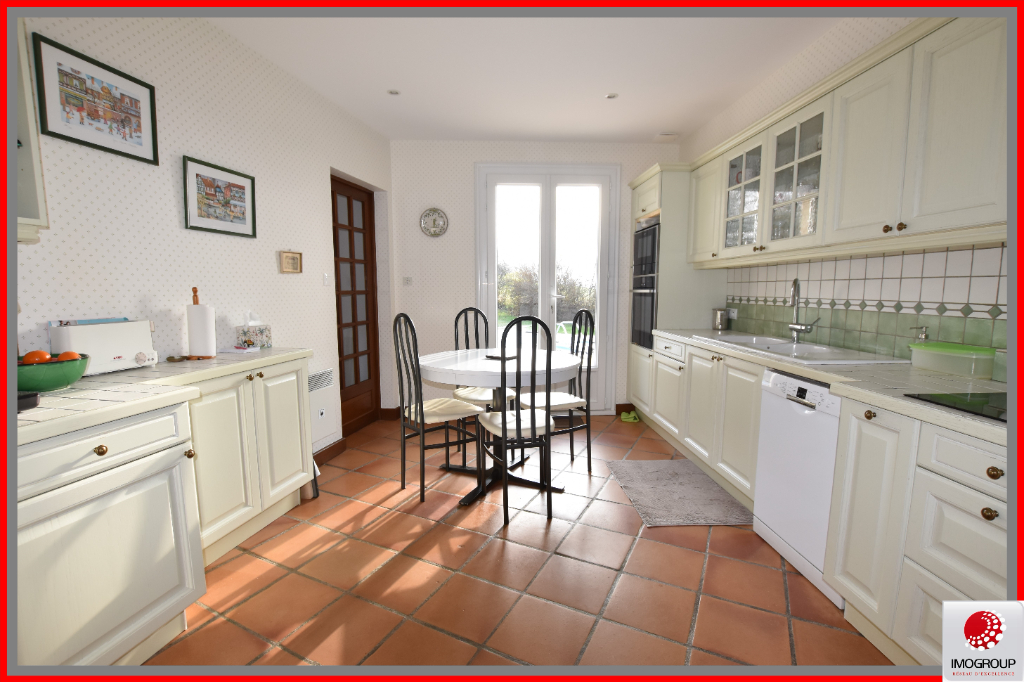 Vente Maison de 9 pièces 244 m² - JALIGNY SUR BESBRE 03220 | IMOGROUP LAPALISSE - IMOGROUP photo3