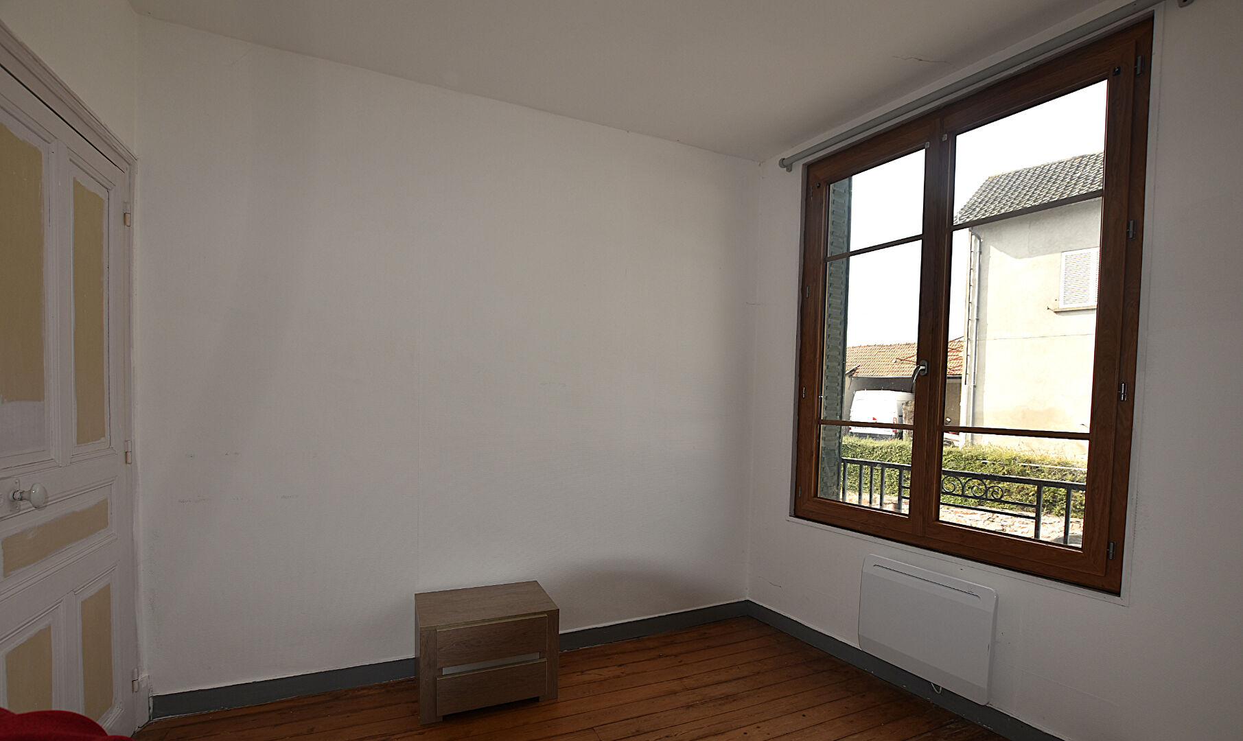 Photo À Montaiguët-en-Forez, agréable maison de village avec  dépendance et un terrain arboré. image 6/6