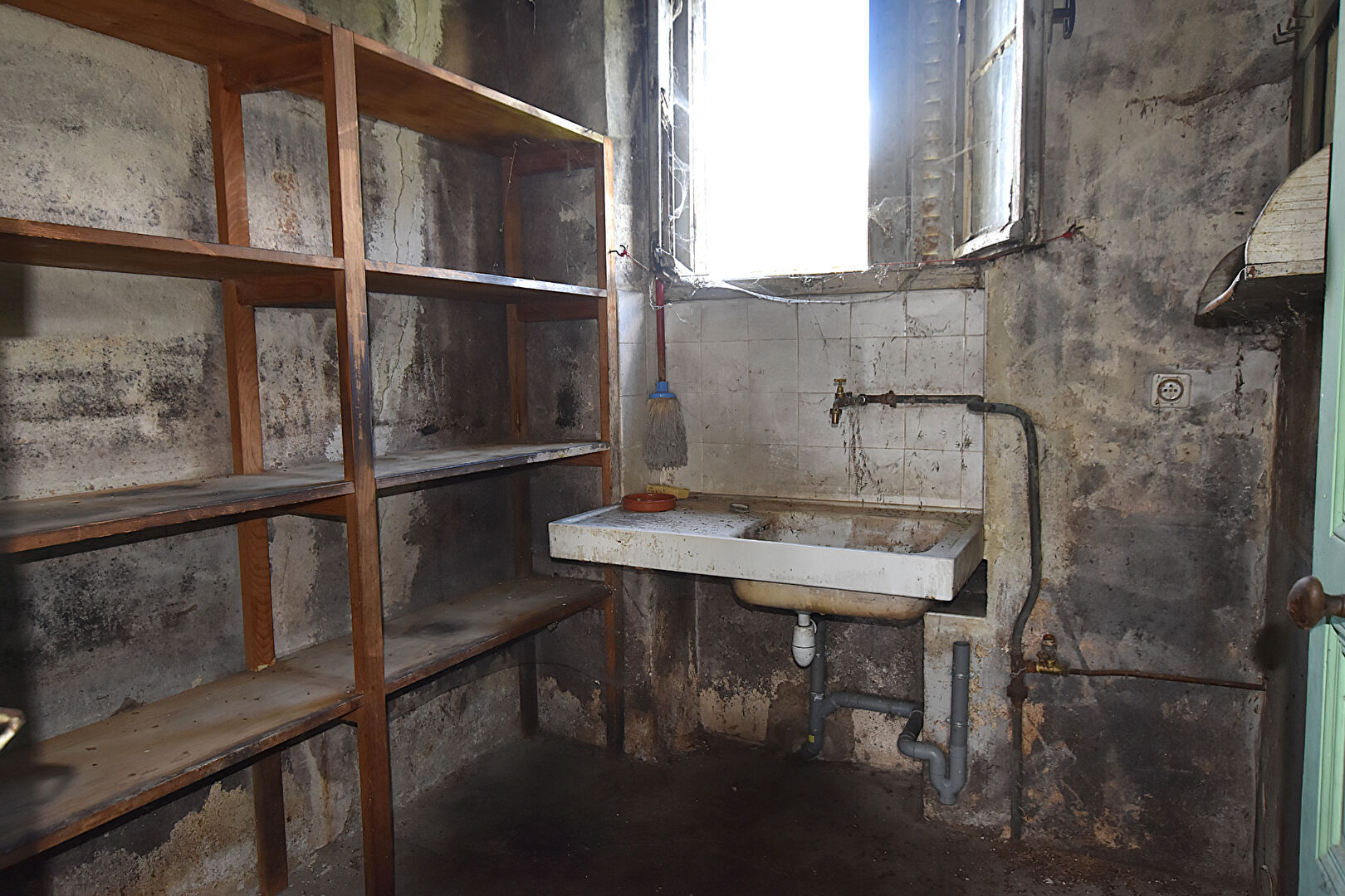 Photo Longère à rénover avec fort potentiel : image 4/6