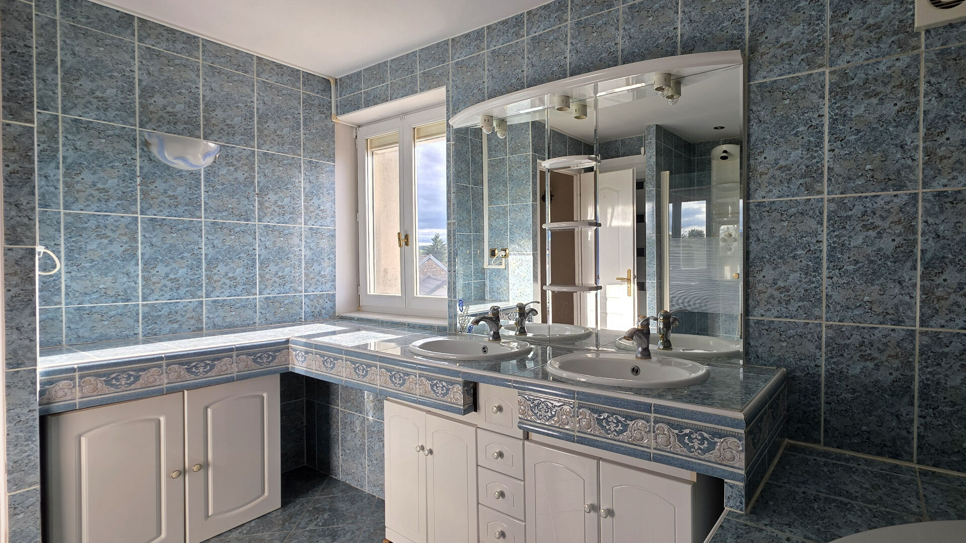 Vente Maison de 4 pièces 127 m² - LE MAYET DE MONTAGNE 03250 | IMOGROUP LAPALISSE - IMOGROUP photo9