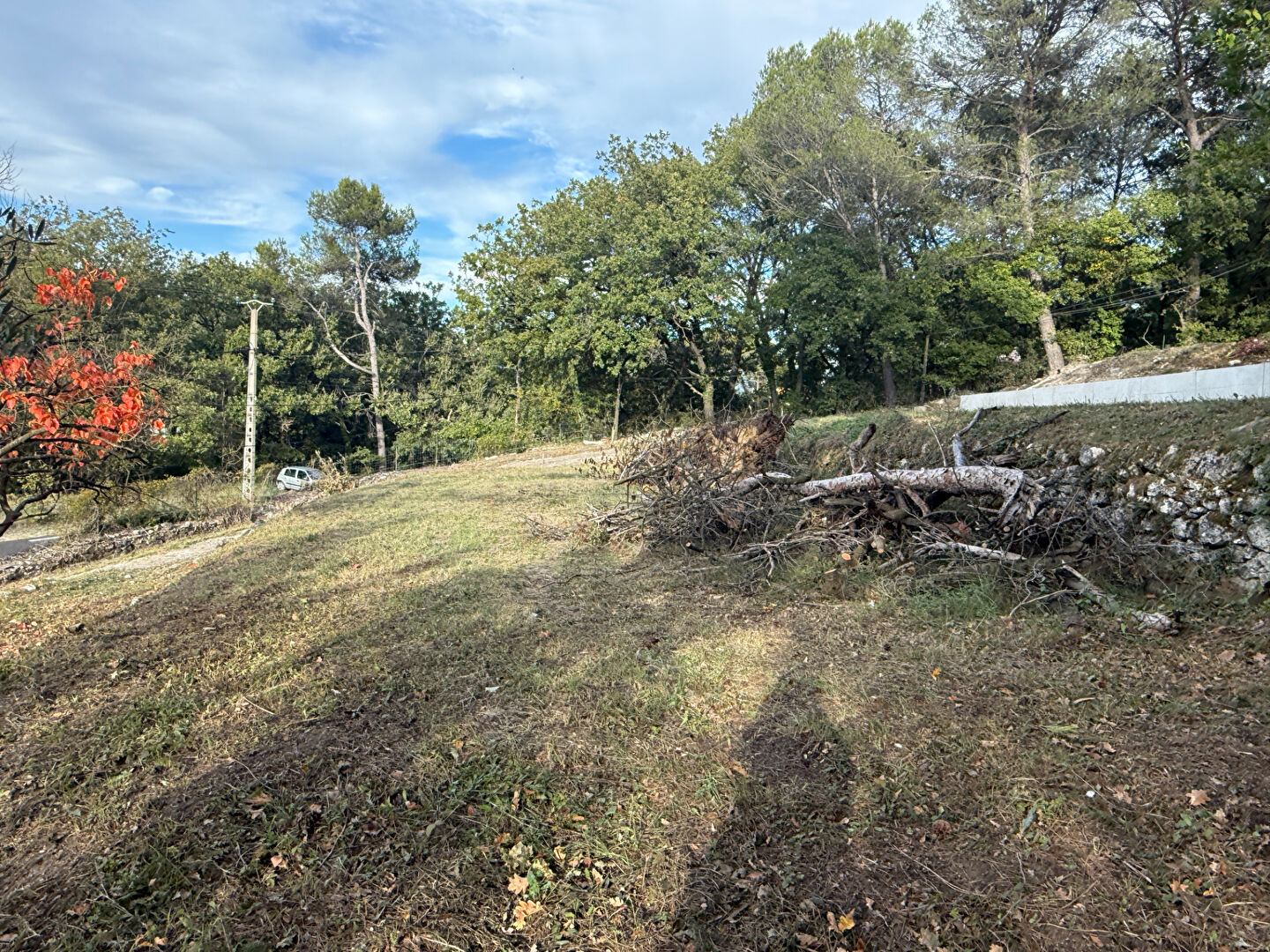 Photo Terrain  627 m2 avec permis accordé pour maison 98 m2 avec sous-sol image 4/5