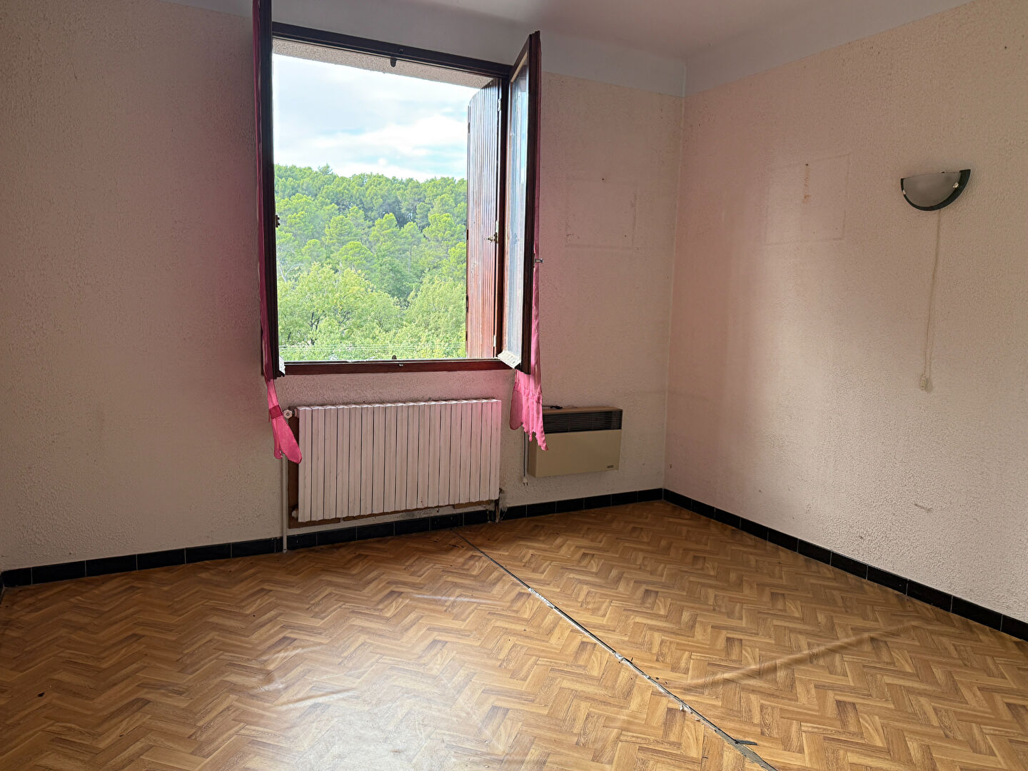 Vente Maison de 5 pièces 113 m² - LA ROQUE D ANTHERON 13640 | IMOGROUP LA ROQUE D