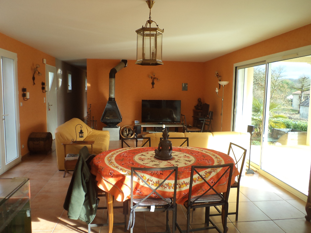 Vente Maison de 6 pièces 162 m² - LISSAC ET MOURET 46100 | IMOGROUP FIGEAC - IMOGROUP photo5