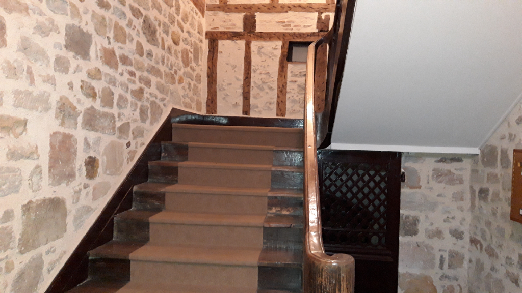 Vente Appartement de 3 pièces 95 m² - FIGEAC 46100 | IMOGROUP FIGEAC - IMOGROUP photo2