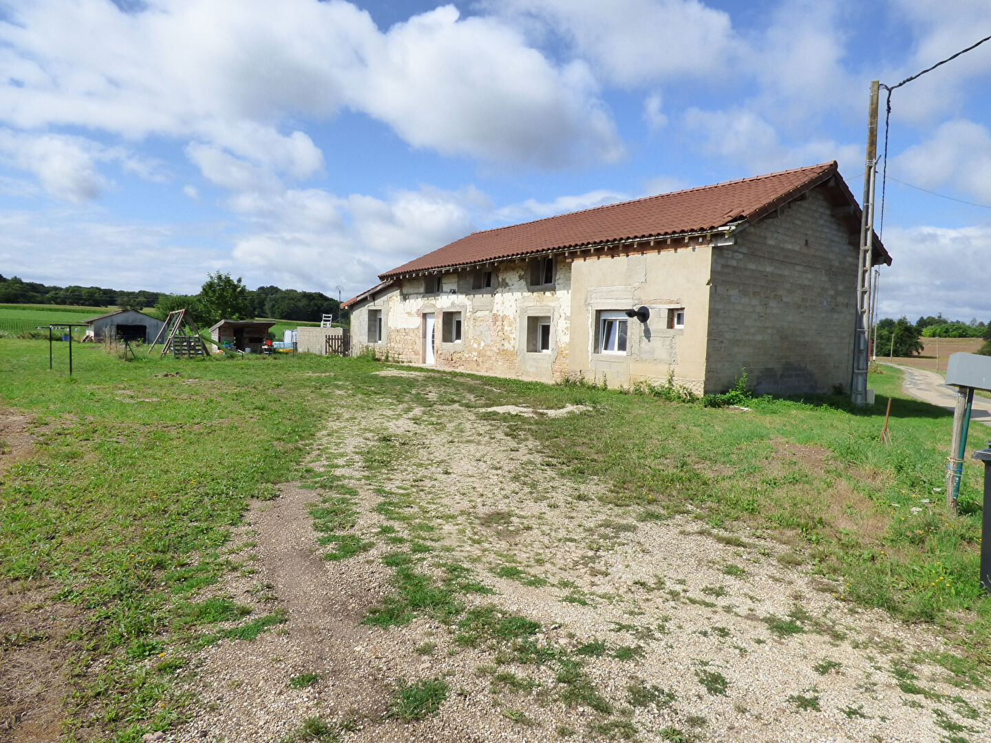 Agence immobilière de IMOGROUP site global - Imogroup Saint Trivier de Courtes