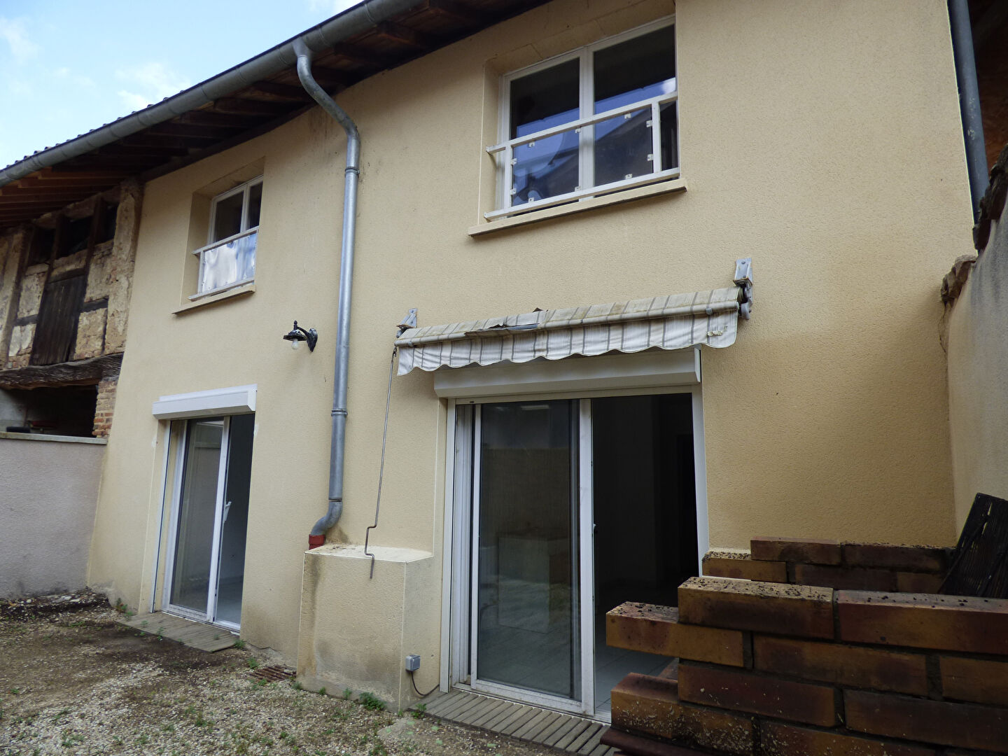 Agence immobilière de IMOGROUP site global - Imogroup Saint Trivier de Courtes
