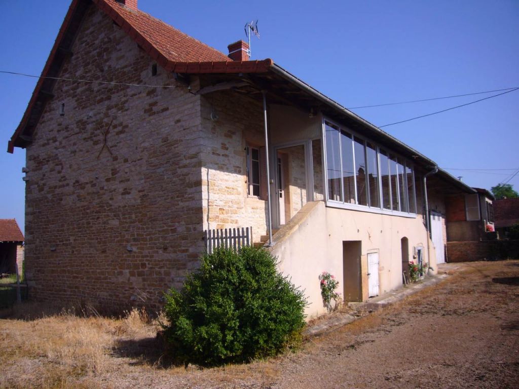 Maison de village Nogent 2 chambres 71700