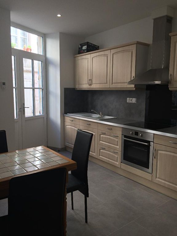 Studio Meublé Centre ville Rez de chaussée TOURNUS 71700