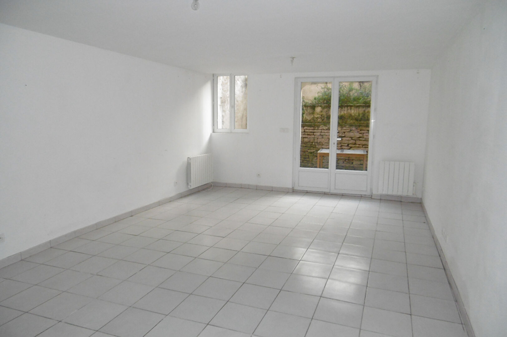 STUDIO TOURNUS, proche Gare TOURNUS 71700