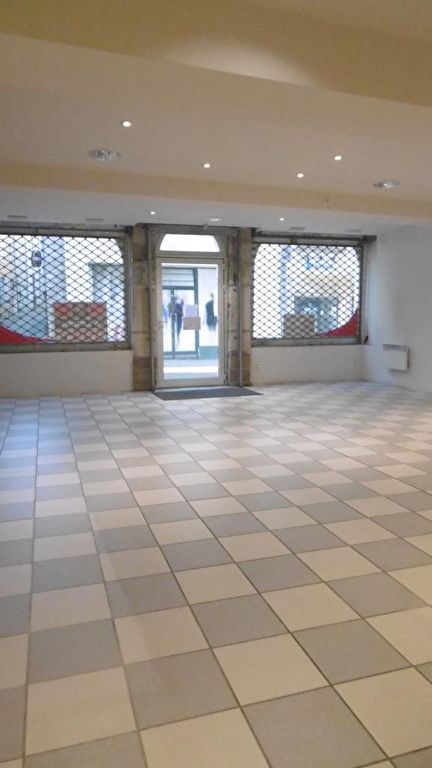Location Local de 2 pièces 65 m² - TOURNUS 71700 | IMOGROUP TOURNUS - IMOGROUP photo3