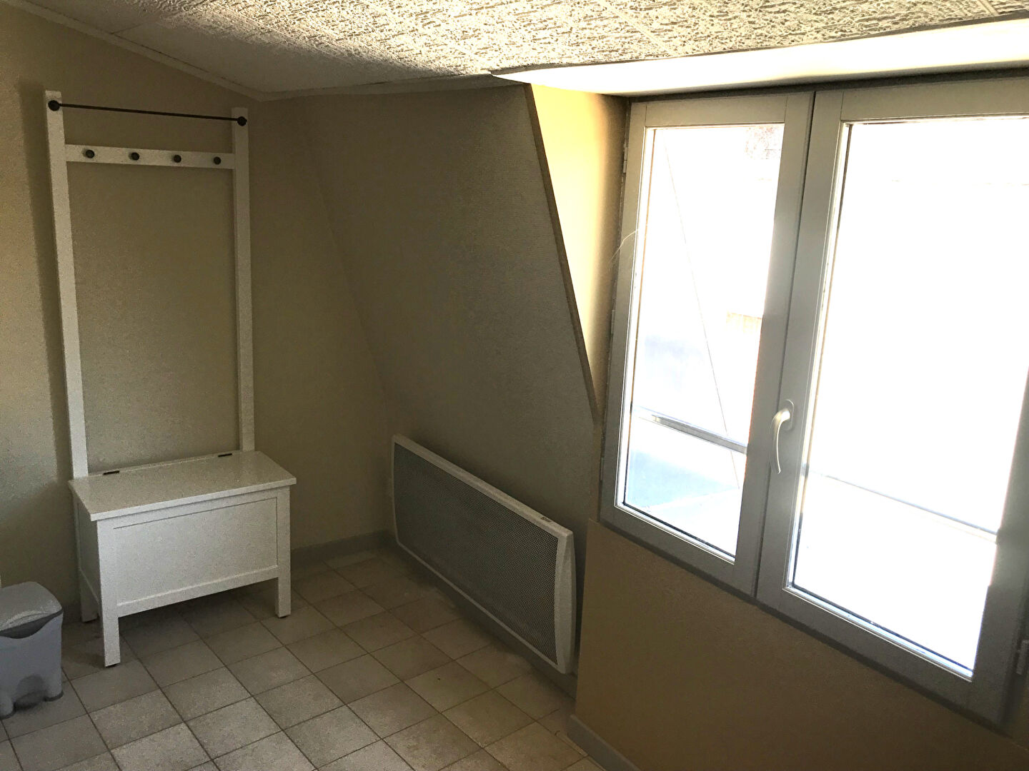 Location Appartement de 1 pièces 20 m² TOURNUS 71700 IMOGROUP