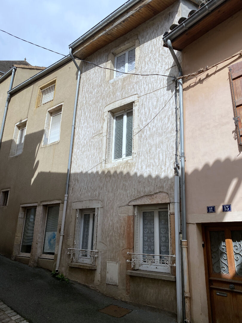 PLEIN CENTRE VILLE DE TOURNUS